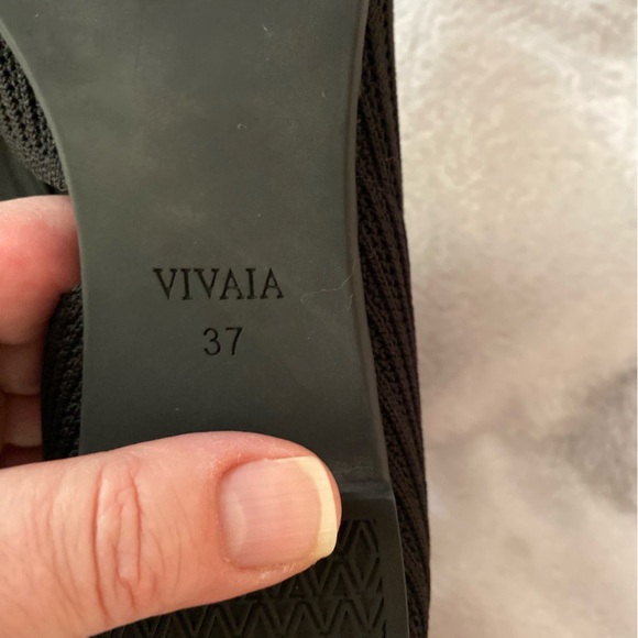 Vivaia Melia D’Orsay pointed-toe black flats - Picture 9 of 11